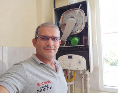 Denizli Hallaçlar Mahallesinde Ariston kombi servis